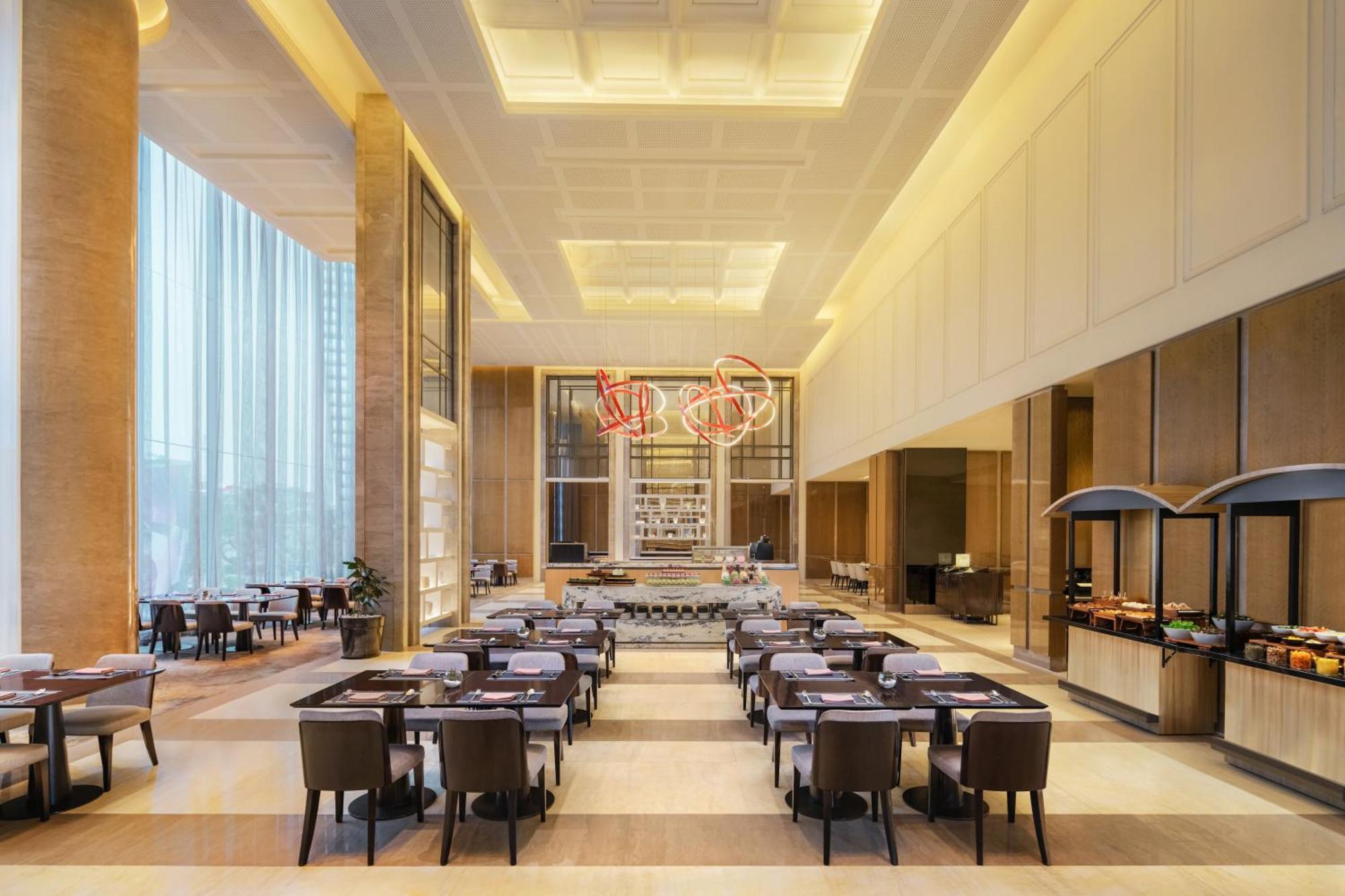 Hotel Sheraton Grand Gandaria 5*