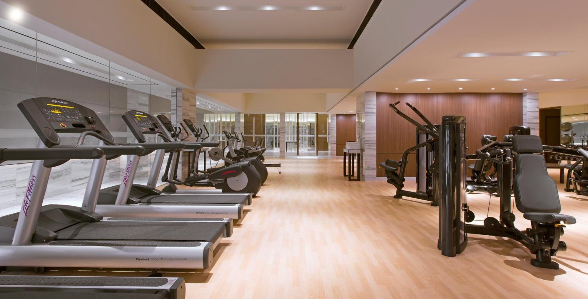 Sheraton Grand Gandaria 5*